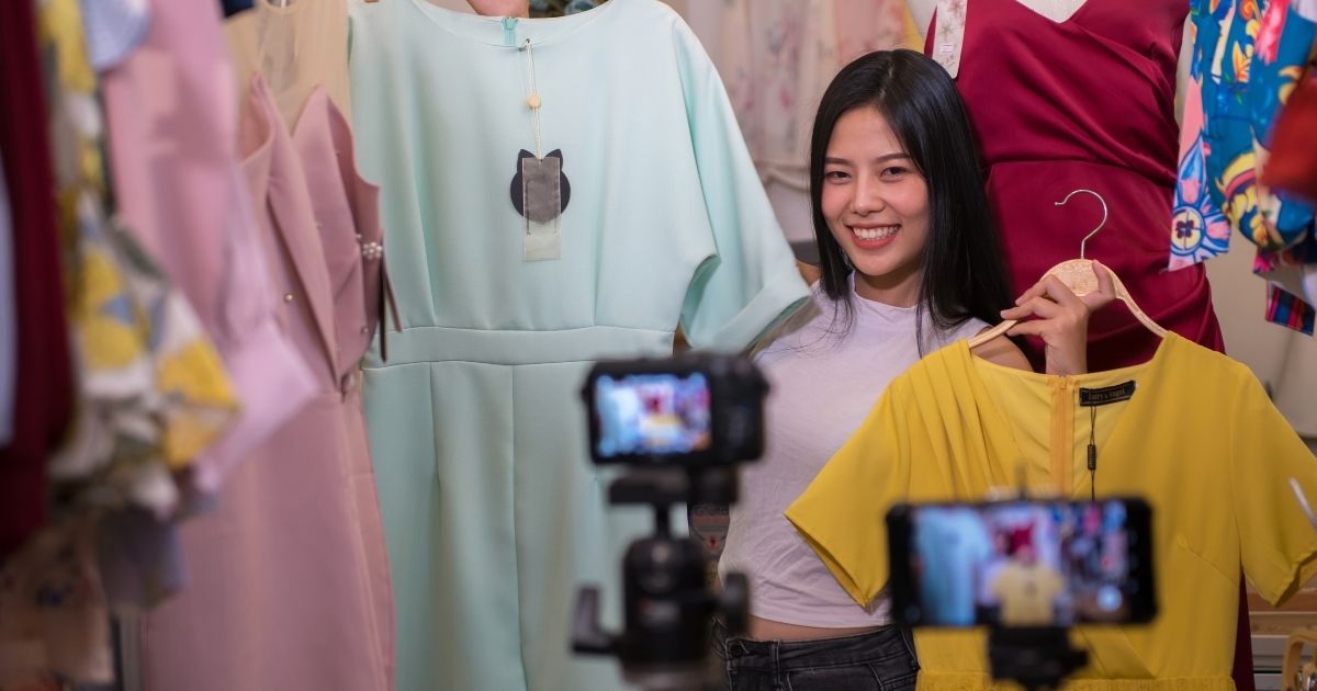 Điện thoại di động và social ecommerce tiếp tục ảnh hưởng hành trình mua sắm