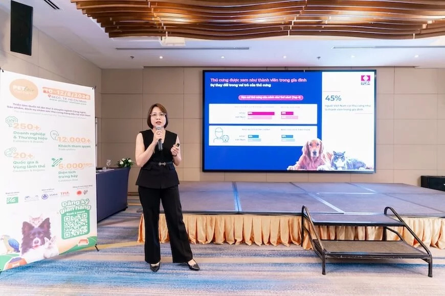 Đại diện TGM Research, Thuyên Vũ – Chief Marketing Officer (CMO) tại Petfair Vietnam Taklk series